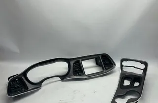 DODGE Challenger 3 generation (2008-2024) Indvendige pyntelister A0002821X9AA 35051021