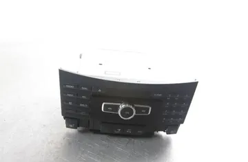 MERCEDES-BENZ E-Class W211/S211 (2002-2009) Musikafspiller med GPS A2129006417 33289748