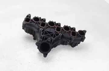 VOLKSWAGEN Passat B7 (2010-2015) Indsugningsmanifold 03L129711AM 33306419