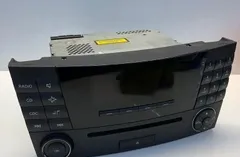 MERCEDES-BENZ E-Class W211/S211 (2002-2009) Musikafspiller med GPS A2118702189 33405234
