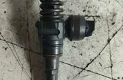 VOLKSWAGEN Passat B5 (1996-2005) Brændstofinjektor 038130073AJ,038130073J 34678730