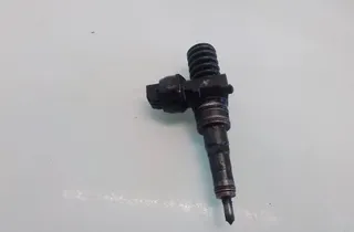 VOLKSWAGEN Passat B5 (1996-2005) Brændstofinjektor 0414720037 35087106