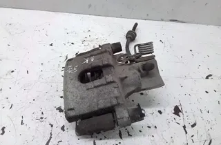 VOLVO V50 1 generation (2003-2012) Bremsekaliber venstre bag 35097779