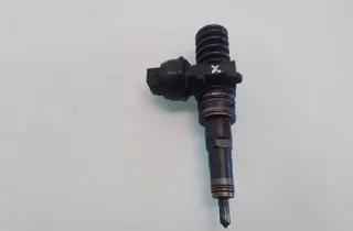 VOLKSWAGEN Passat B5 (1996-2005) Brændstofinjektor 0414720037 35085748