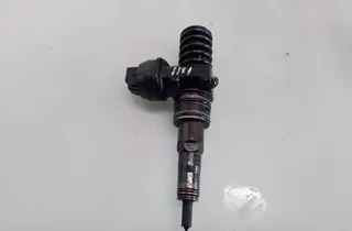VOLKSWAGEN Passat B5 (1996-2005) Brændstofinjektor 0414720037 35098873
