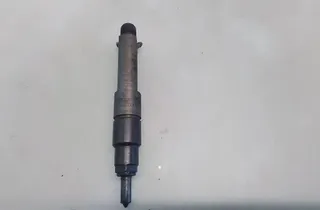 VOLKSWAGEN Golf 4 generation (1997-2006) Brændstofinjektor 028130202 35088524