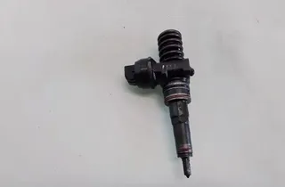 VOLKSWAGEN Passat B5 (1996-2005) Brændstofinjektor 0414720037 35100253