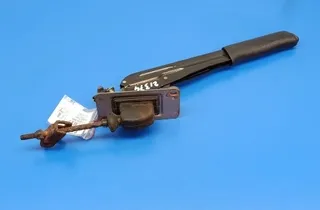 RENAULT Twingo 1 generation (1993-2007) Håndbremsehåndtag 34984308