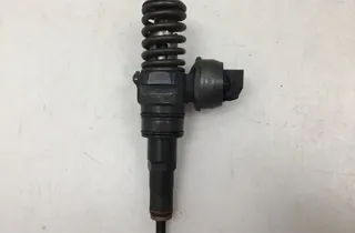 VOLKSWAGEN Golf 5 generation (2003-2009) Brændstofinjektor 038130073AG 34221400