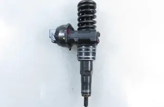 VOLKSWAGEN Passat B5 (1996-2005) Olieinjektor 038130073AJ,0414720037 33583594