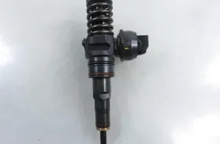 VOLKSWAGEN Golf 4 generation (1997-2006) Olieinjektor 038130073AG,0414720215 33617833