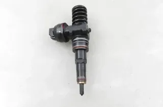 SKODA Fabia 1 generation  (2004-2007) Olieinjektor 038130073AJ,0414720037 34848649
