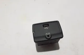 FIAT 500L 1 generation (2012-2024) Yderligere musikafspillerstik 33001843 33727993