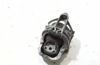 AUDI Q7 4M (2015-2024) Motorophæng i venstre side 4M0199372C 34997462