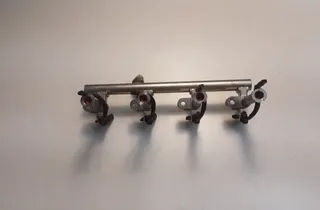 VOLVO V40 2 generation (2012-2020) Brændstofskinne 31303496 33444161