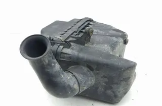 TOYOTA RAV4 2 generation (XA20) (2000-2006) Luftfilterboks 2202027060 33334791