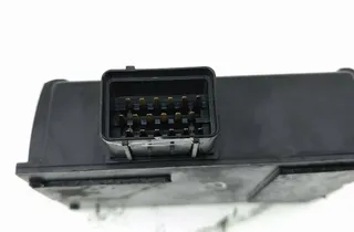 TOYOTA RAV4 2 generation (XA20) (2000-2006) Andre kontrolenheder 33336237