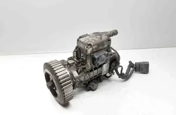 VOLKSWAGEN Variant VII TDI (2014-2024) Brændstofpumpe 0460404977,038130107D 32668022