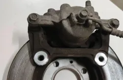 KIA Picanto 3 generation (2017-2024) Forreste højre bremsekaliber 33325744