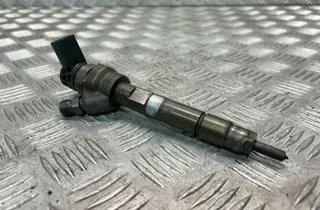 BMW 3 Series F30/F31 (2011-2020) Brændstofinjektor 7810702 35103784