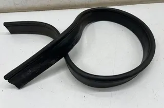 MERCEDES-BENZ GLE W167 (2019-2024) Motorrumsgummi 33500301