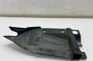 AUDI Andre motorrumsdele 4KE821169 35105057