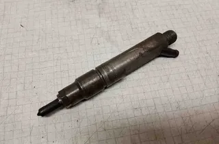 SEAT Cordoba 2 generation (1999-2009) Brændstofinjektor 038130201G,0432193733 32543025