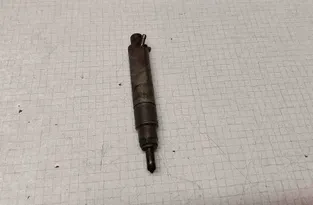 AUDI A4 B5/8D (1994-2001) Brændstofinjektor 028130201 32562750