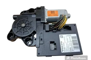 VOLVO V50 1 generation (2003-2012) Forreste venstre dør vinduesregulator motor 33250734