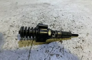 VOLKSWAGEN Touran 1 generation (2003-2015) Brændstofinjektor 03G130073G 35030951
