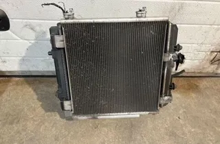 PEUGEOT 108 1 generation (2015-2021) Kølende dele CZ4221753582 35039428