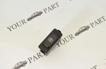 BMW 5 Series E34 (1988-1996) Forrudevarmekontakt 1384480 33486336