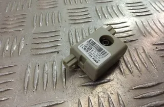 BMW 5 Series F10/F11 (2009-2017) Bootlid-antenneforstærker 9118262 33488980