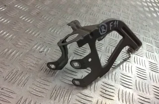 BMW 5 Series F10/F11 (2009-2017) Forreste højre skærmholder 33489707